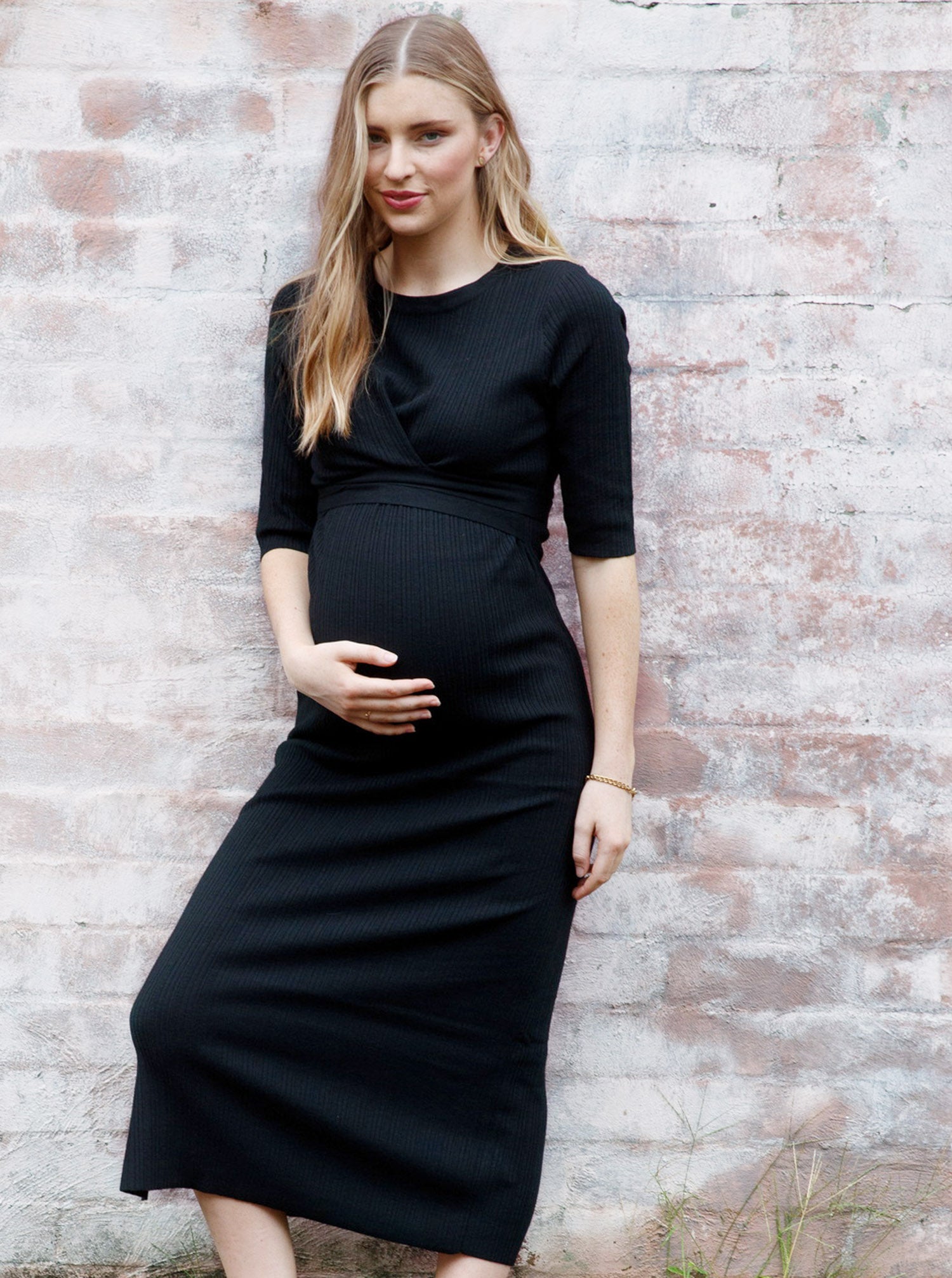 Black Short Sleeve Maternity & Nursing Dress | Seraphine